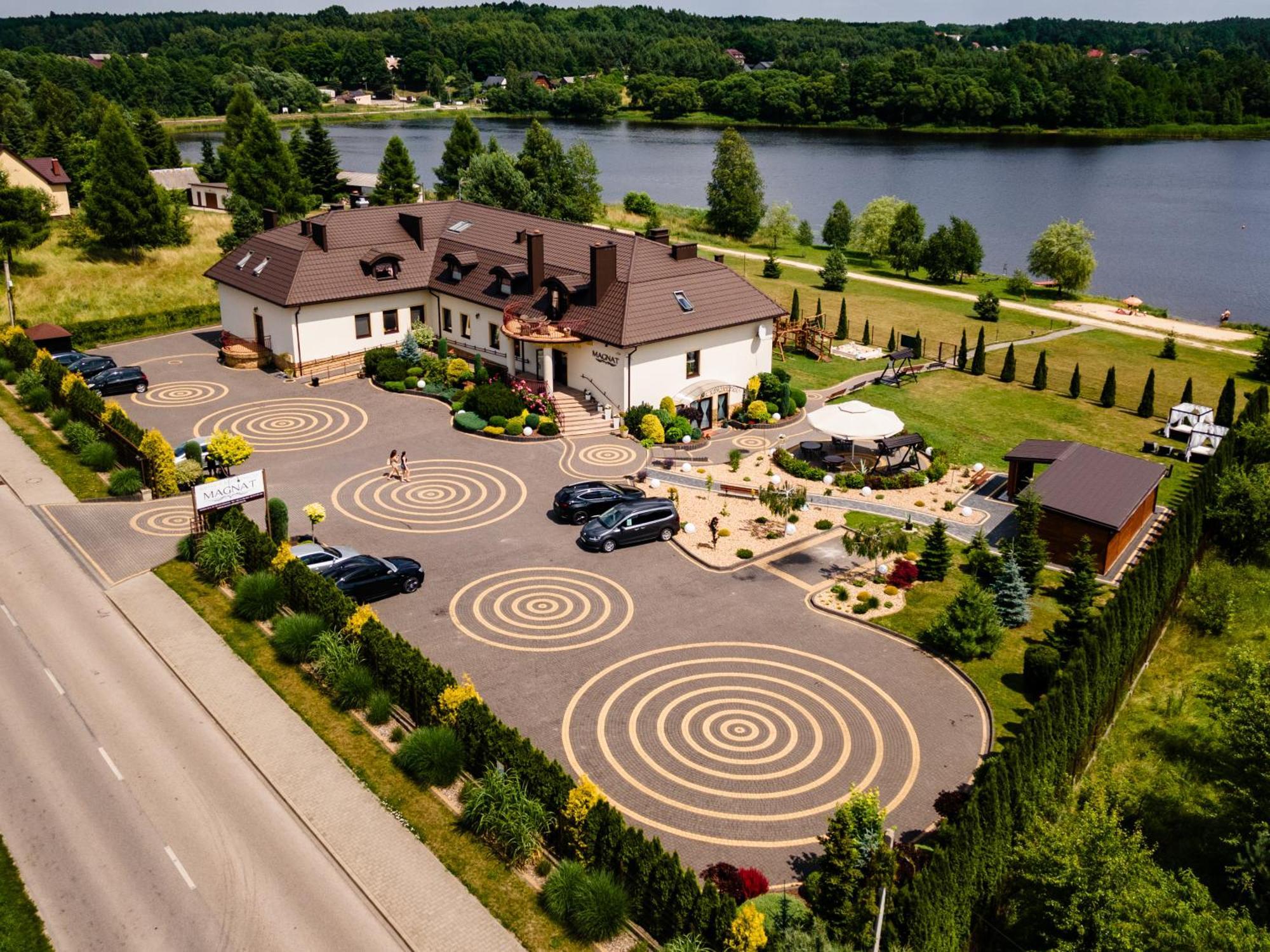 Hotel Magnat Suchedniów المظهر الخارجي الصورة